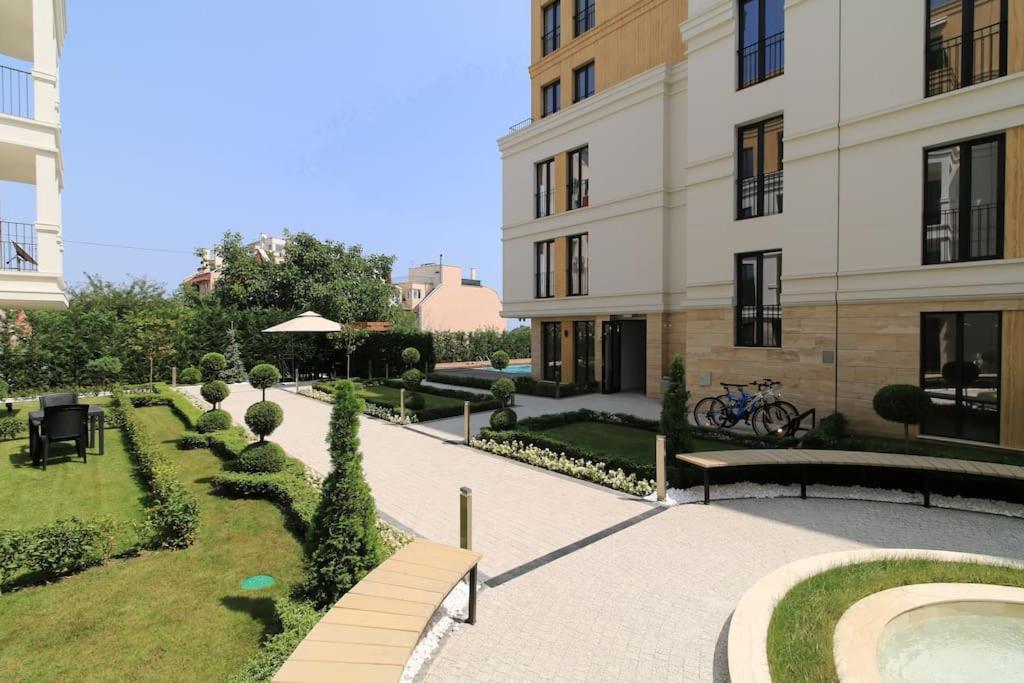 Apartment In Evargreen Complex With Terrace Varna Exterior photo
